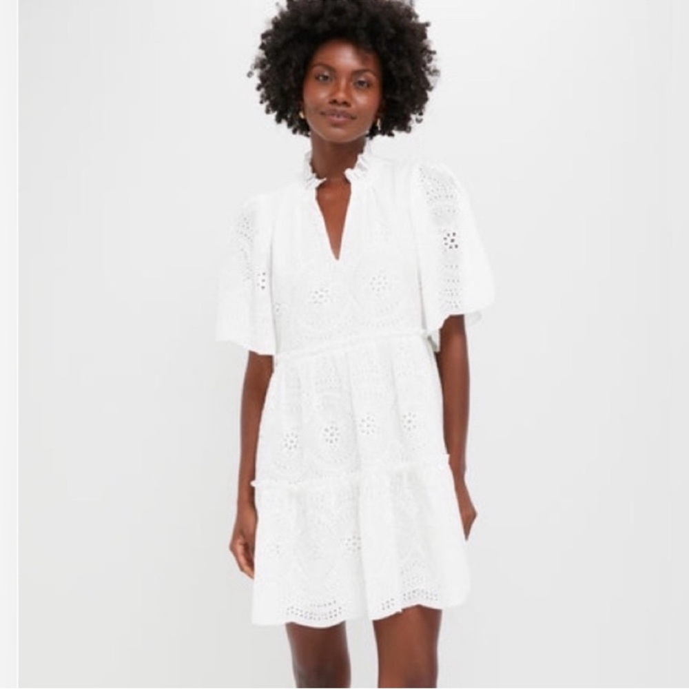 Tuckernuck White Eyelet V-Neck Tiered Mini Dress size Medium